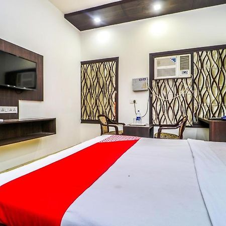 לודהיאנה Hotel Sartaj מראה חיצוני תמונה
